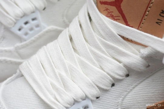 Rep EP Retro Air (Levi's Tag) 4 Jordan AO2571 100 White Levi's 100 AO2571 0112